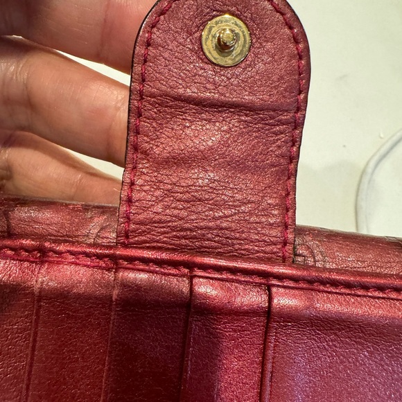 Authentic Gucci Guccisima wallet - Picture 4 of 13